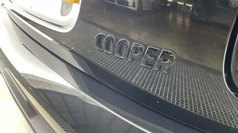 MINI Hatchback 1.5 Cooper Sport Premium 3dr Auto Petrol Hatchback